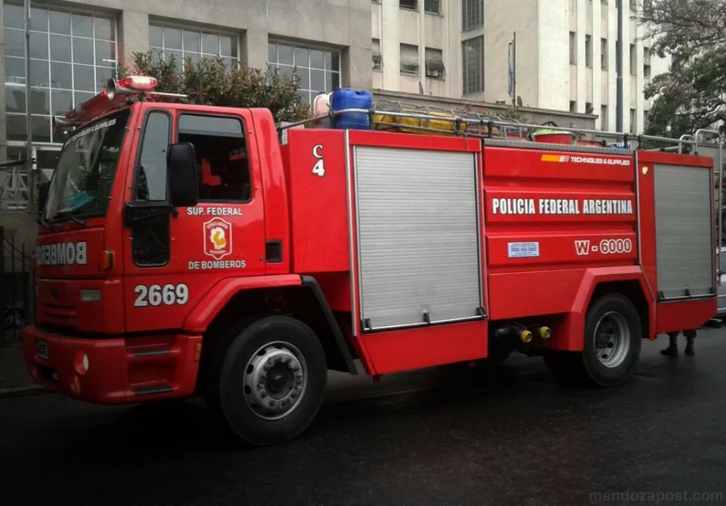 En la Superintendencia de Bomberos no hay suficientes herramientas para trabajar.