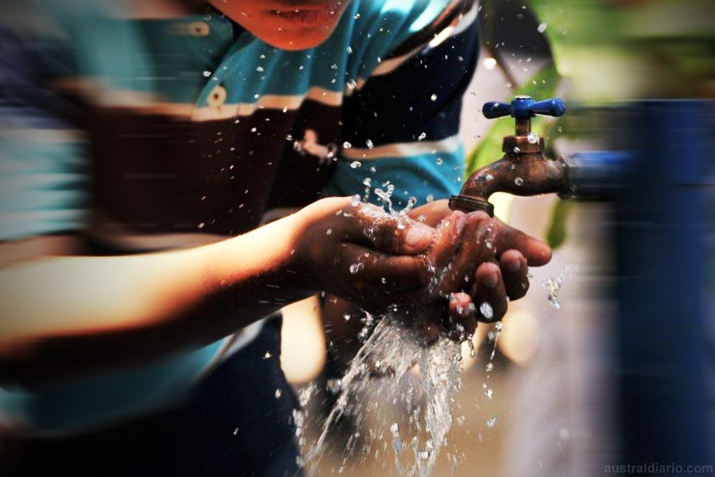 Uno de cada siete porteños no accede a agua potable