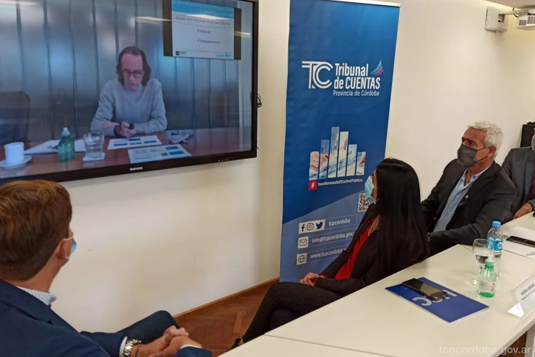 Andrea Abramo: "El techo de cristal es muy gráfico"