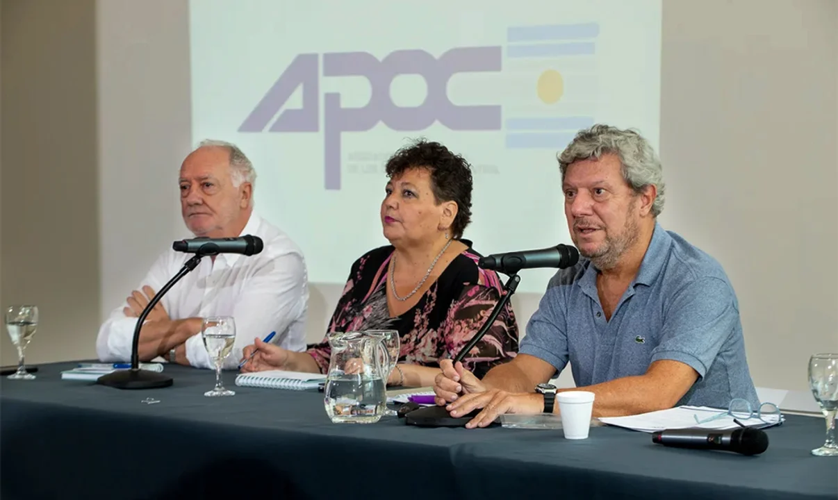 APOC reforzó el pedido de profesionalizar la carrera administrativa