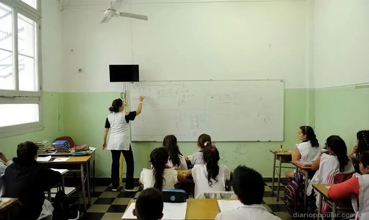 El objetivo del programa es vincular a estudiantes secundarios con el ejercicio de la docencia.