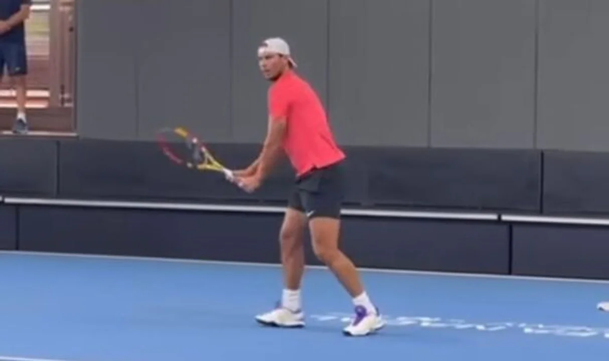 Rafael Nadal retoma los entrenamientos