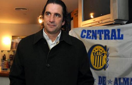 Central visitaría Núñez con dos cambios