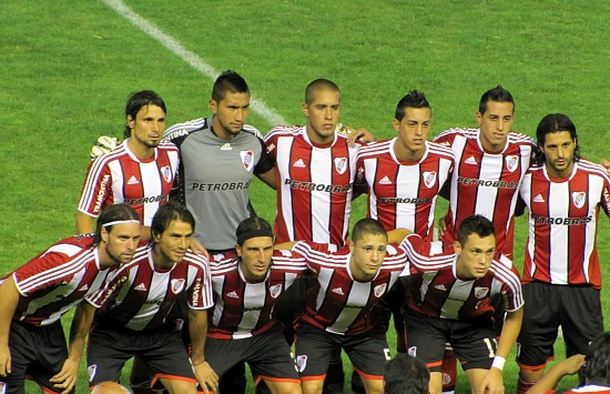 Uno por uno vs. Racing