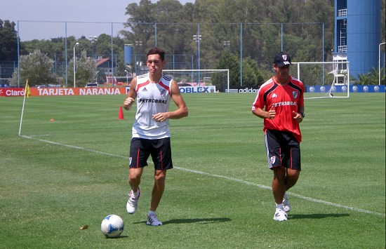 Ocampos, descartado para el miércoles