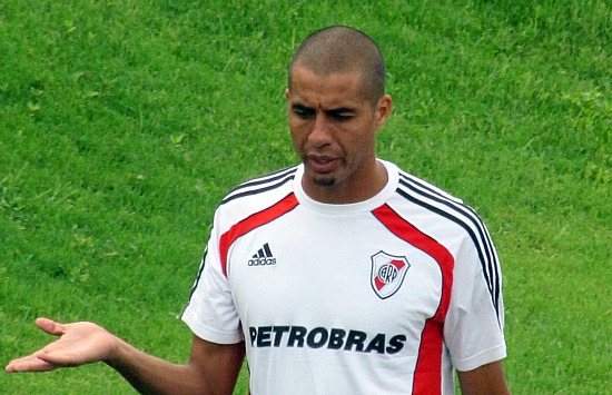 Trezeguet, a la par de sus compañeros