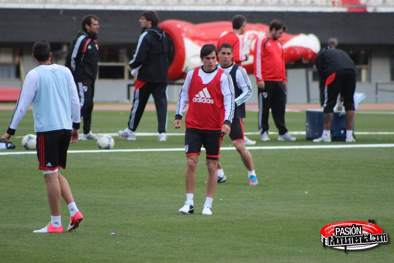 Con el plantel profesional