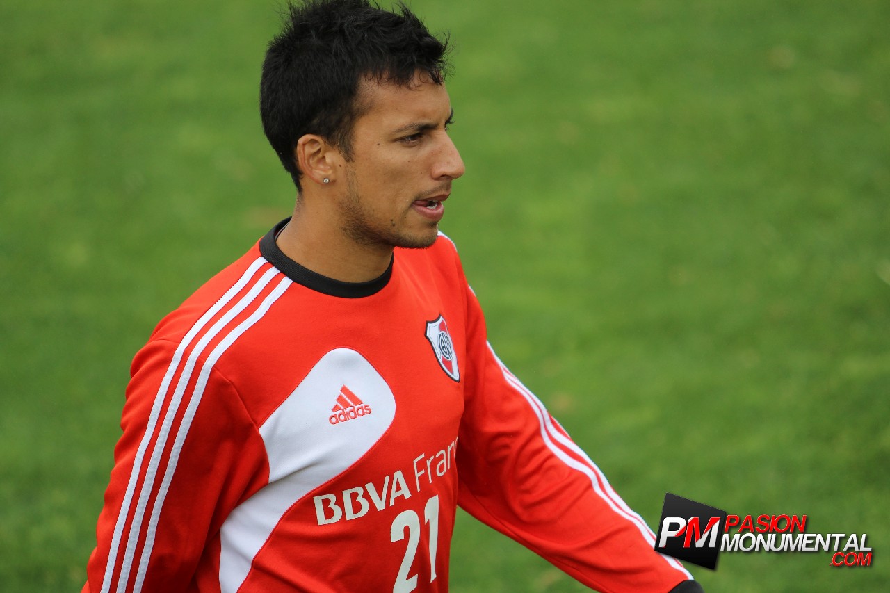 La 24° formación, con Vangioni en el medio