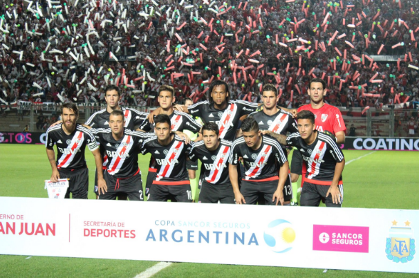 Concentrados para recibir a Boca