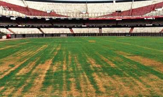 La gran preocupación de Gallardo: así está el campo de juego del Monumental