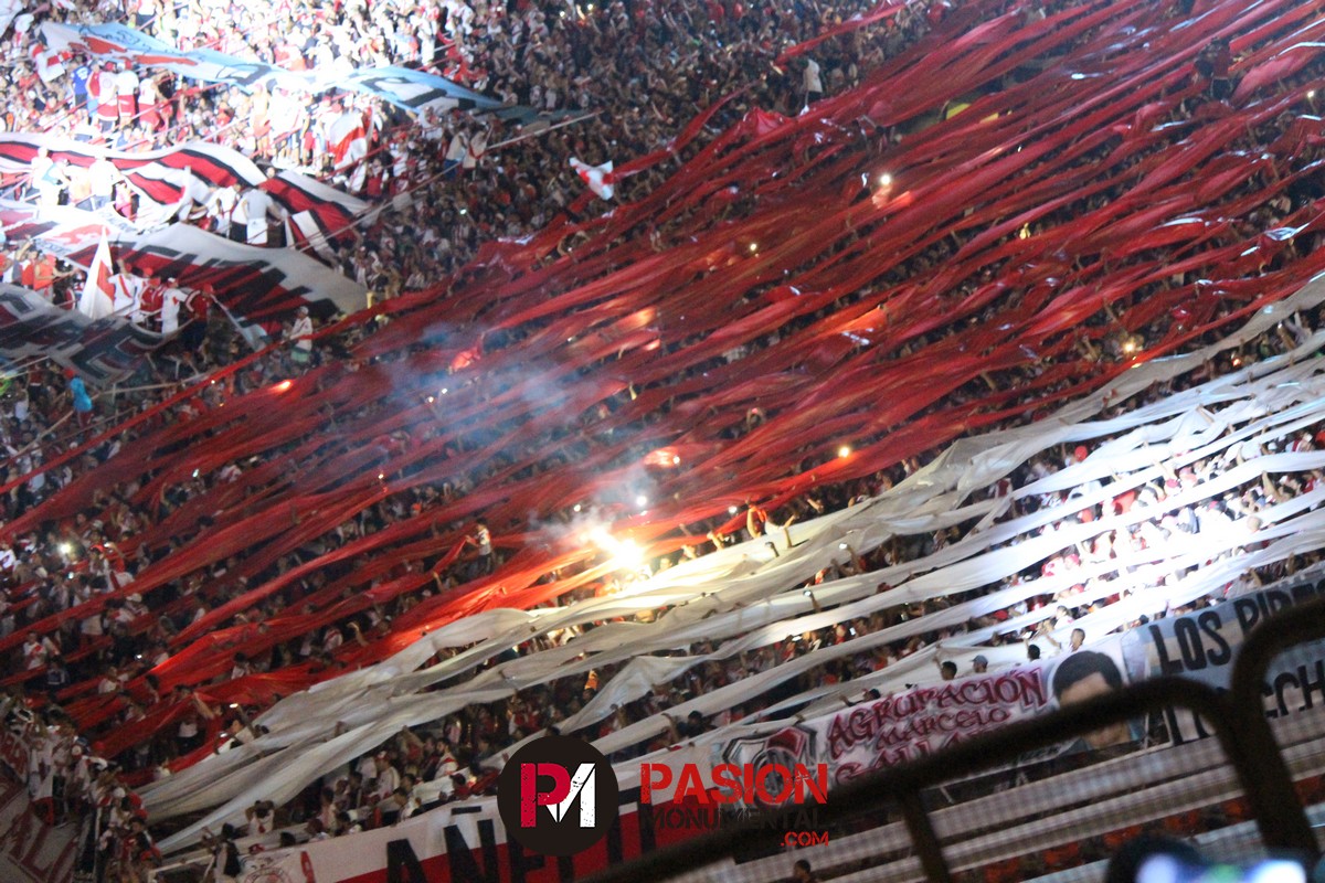 ¡Mirá los festejos de los hinchas luego de la clasificación!