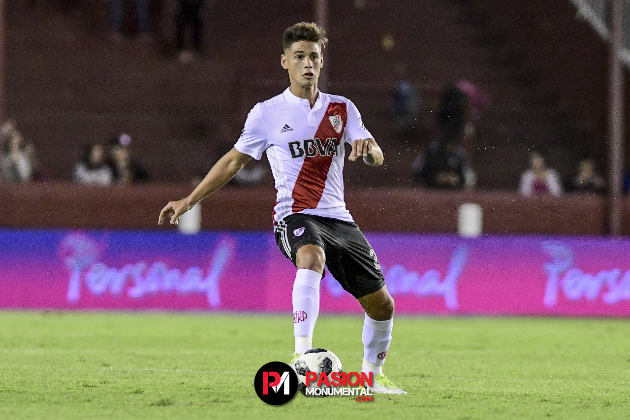 "Martínez Quarta puede jugar de 5"