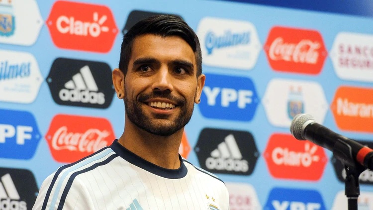 ¡No va más! Augusto Fernández anunció que se retira del fútbol profesional