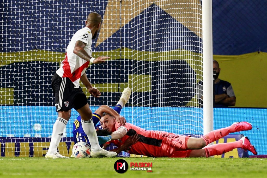 "Lo veo mucho tiempo en River a Armani"