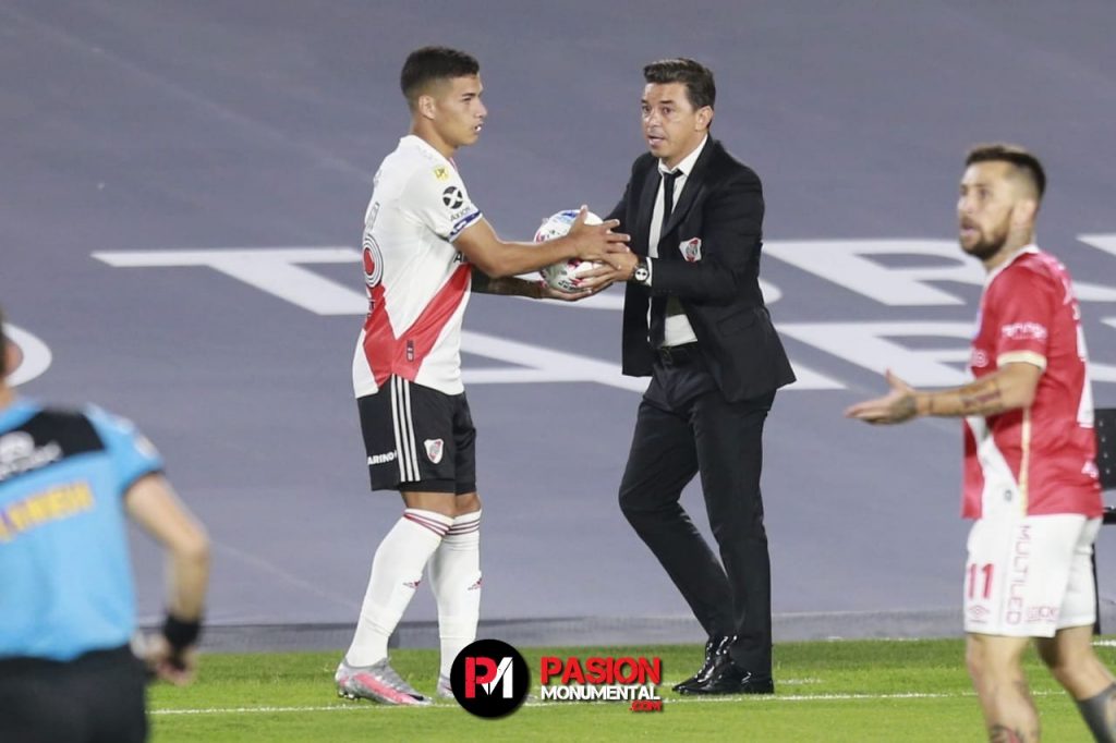 La frase del representante de Alex Vigo sobre el futuro del defensor