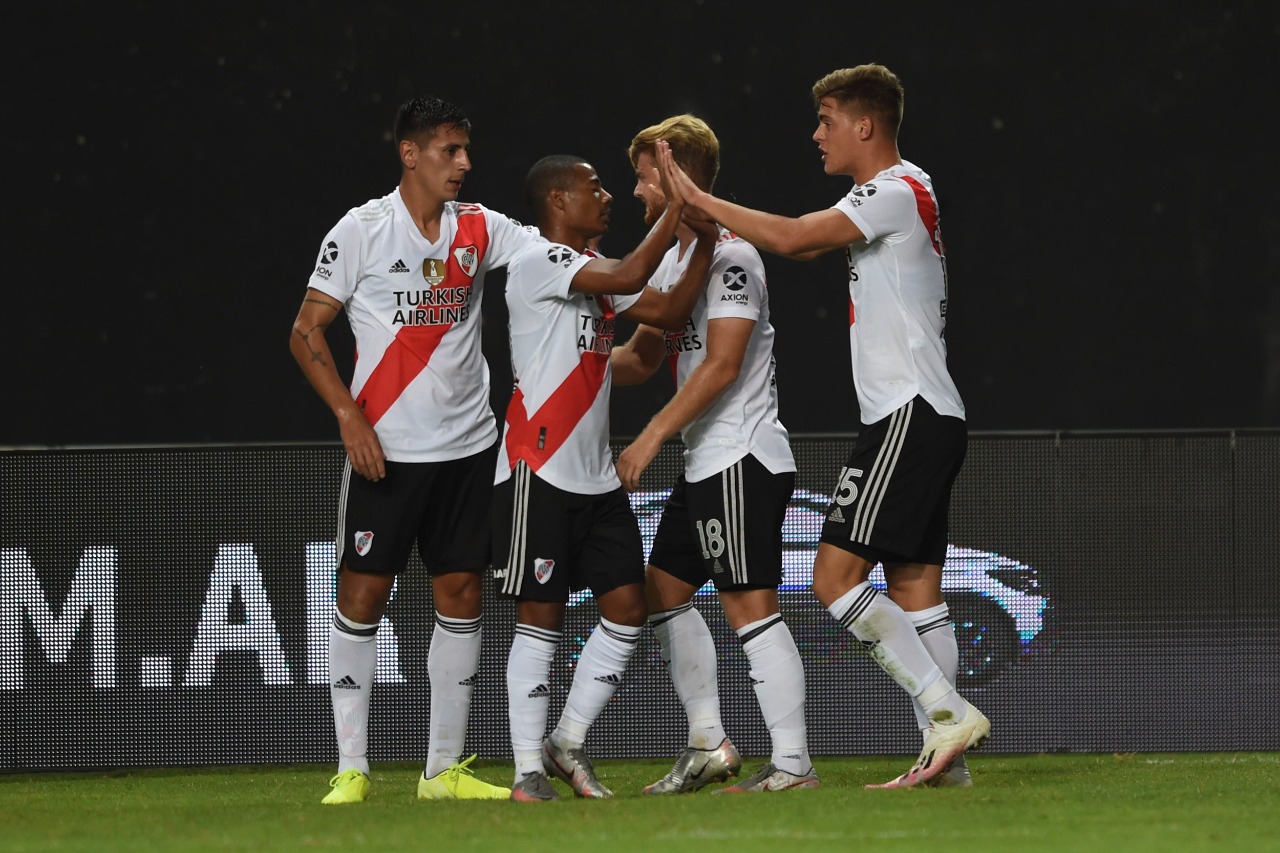 Puntajes vs. Atlético Tucumán