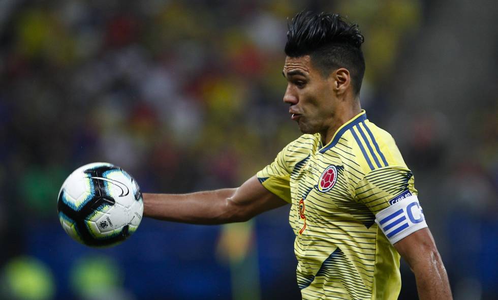 ¡Vuelve a usar una banda roja! El nuevo equipo de Radamel Falcao