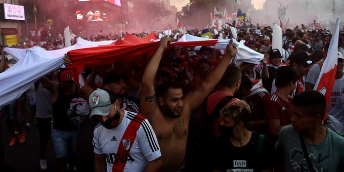¡Las mejores fotos y videos de la Caravana al Monumental!
