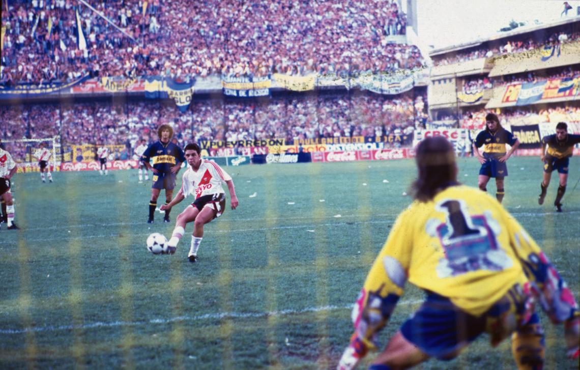 Gallardo y su primer gol a Boca: "No era consciente cuando patee este penal, tenía 18 años"