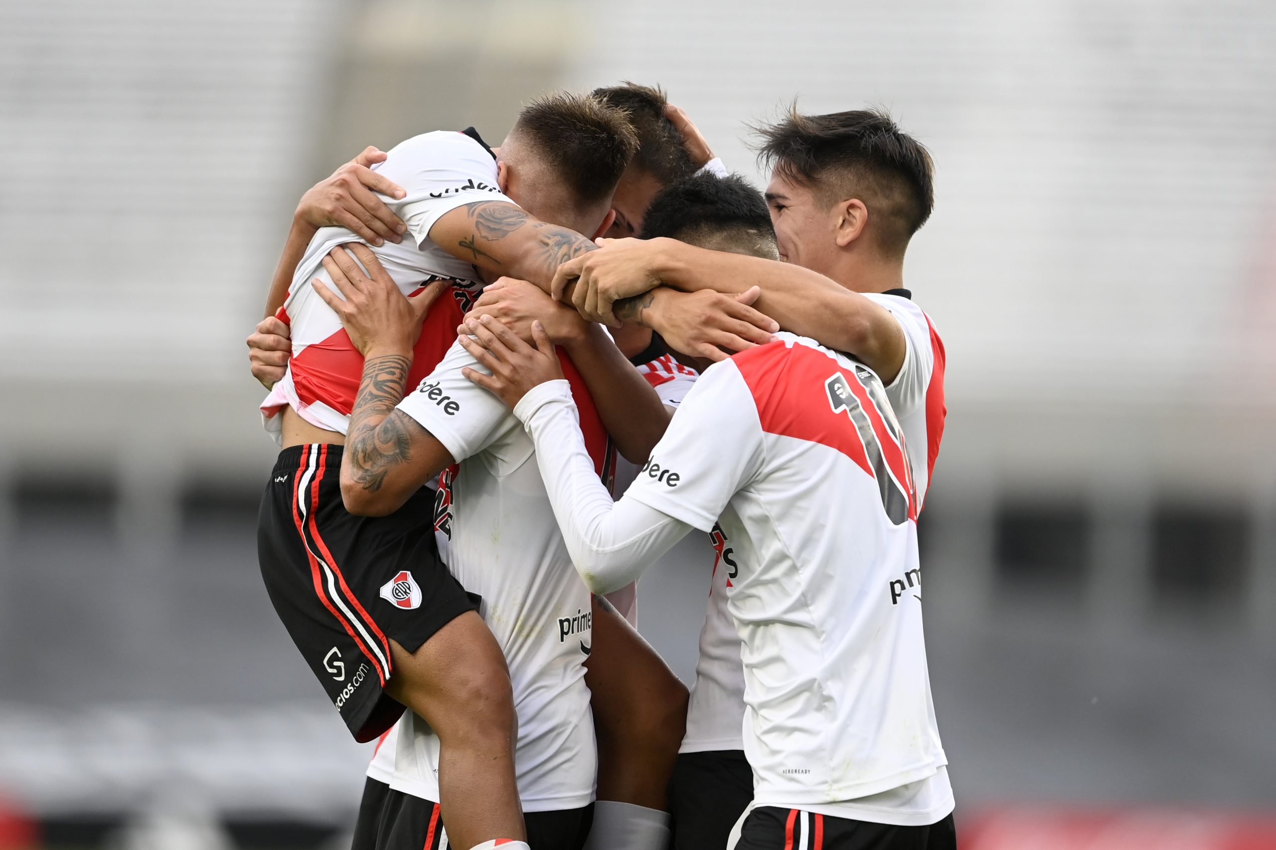 La Reserva de River ganó en el Monumental y quedó al borde de la clasificación