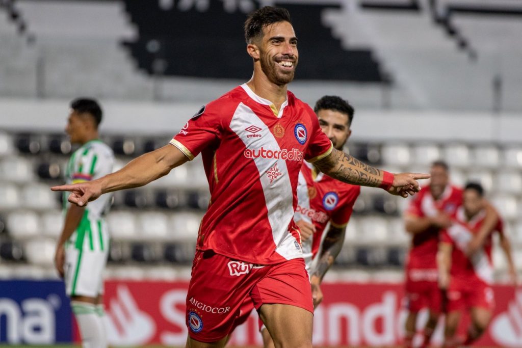 ¿Intercambio en puerta? Gabriel Ávalos podría ser refuerzo de River y un delantero del actual plantel podría irse