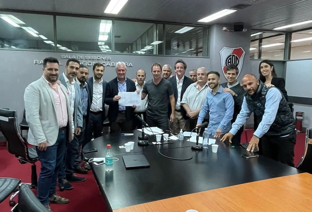 Mañana va a haber una reunión de la comisión directiva y estos son los temas que se van a tratar