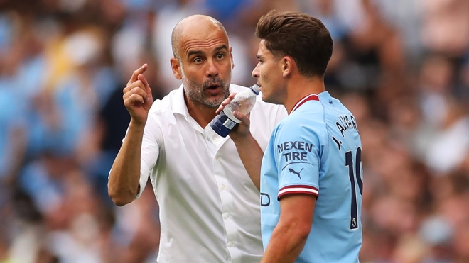 El enorme elogio de Pep Guardiola a Julián Álvarez: "Es un jugador excepcional"