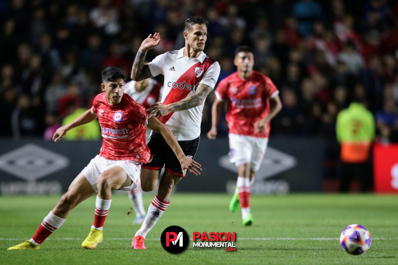 En Uruguay señalan que podrían ofrecer tres jugadores de River a Nacional
