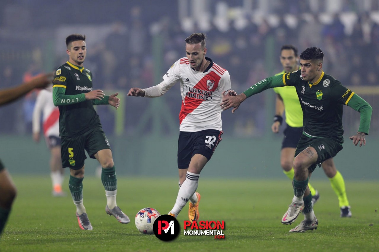 El ex River que le amargó la noche a Boca en Brasil