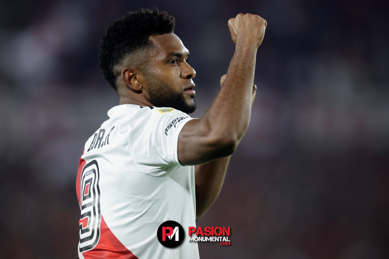 "Tenemos a los mejores delanteros del fútbol argentino"
