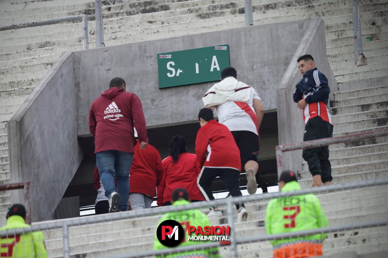 El dirigente de River que rompió el silencio para hablar de lo sucedido con Serrano y la clausura de la Sívori