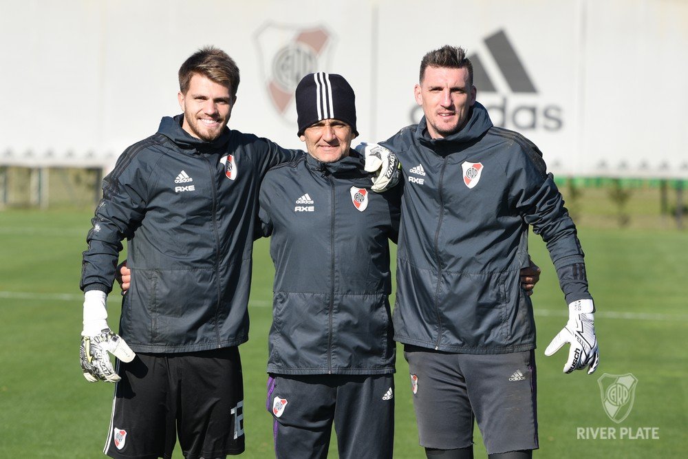 El hermoso gesto que tuvo Armani con un ex integrante del cuerpo técnico de Gallardo en el medio del Mundial de Qatar