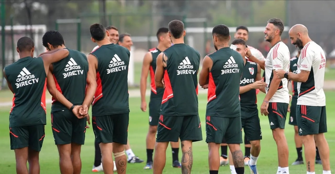 Los cuatro juveniles de River que entrenaron esta mañana con el plantel profesional de Primera