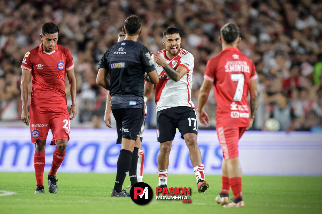 Con sorpresas: el posible once de River para visitar a Barracas Central