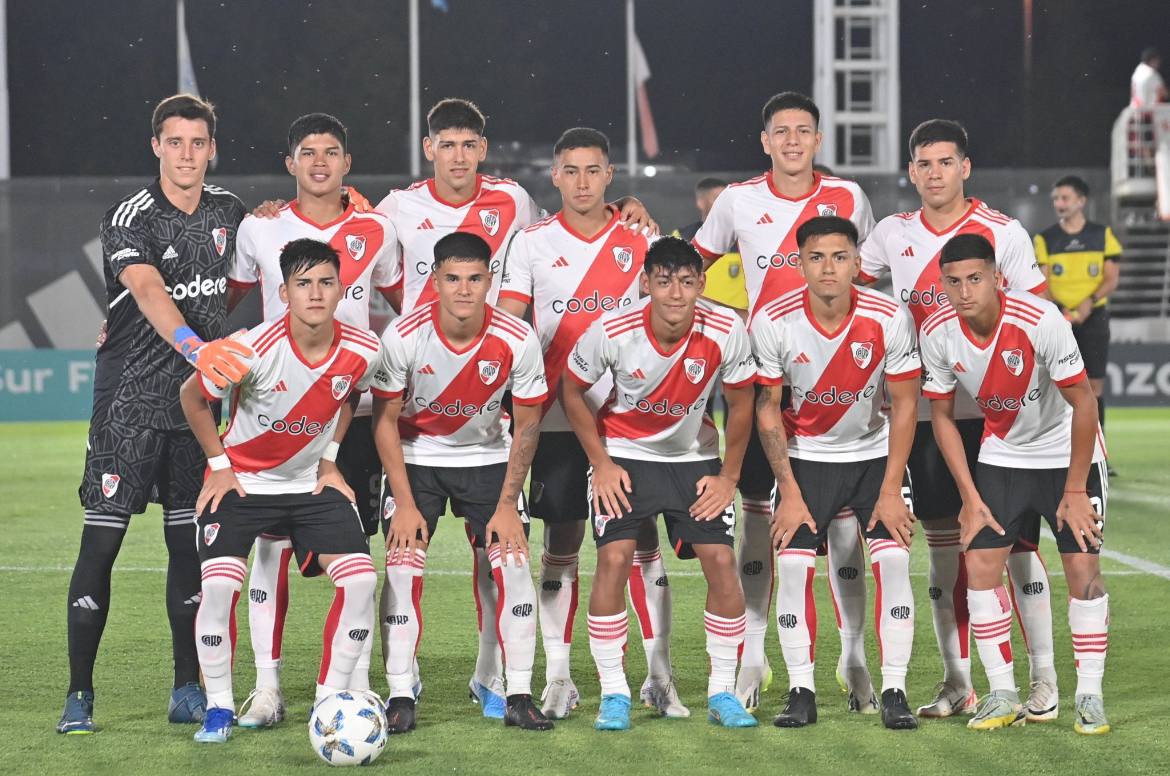 Victoria de la Reserva de River ante Vélez