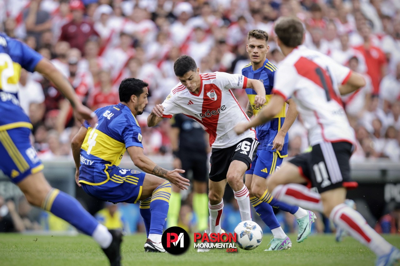 El ex River que palpitó el Superclásico y confesó cómo pararía a Cavani