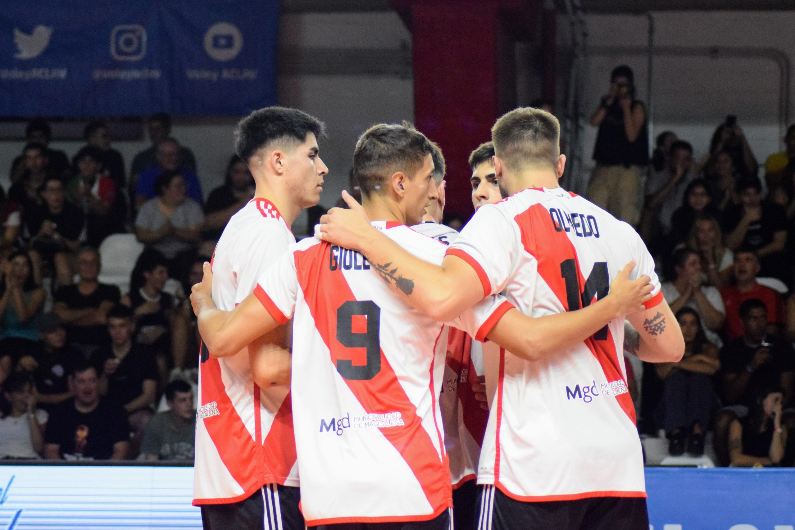 River ganó en Vóley y sigue puntero