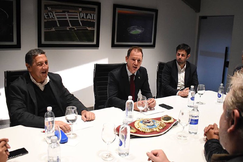 River realizó un tratado con la FAB