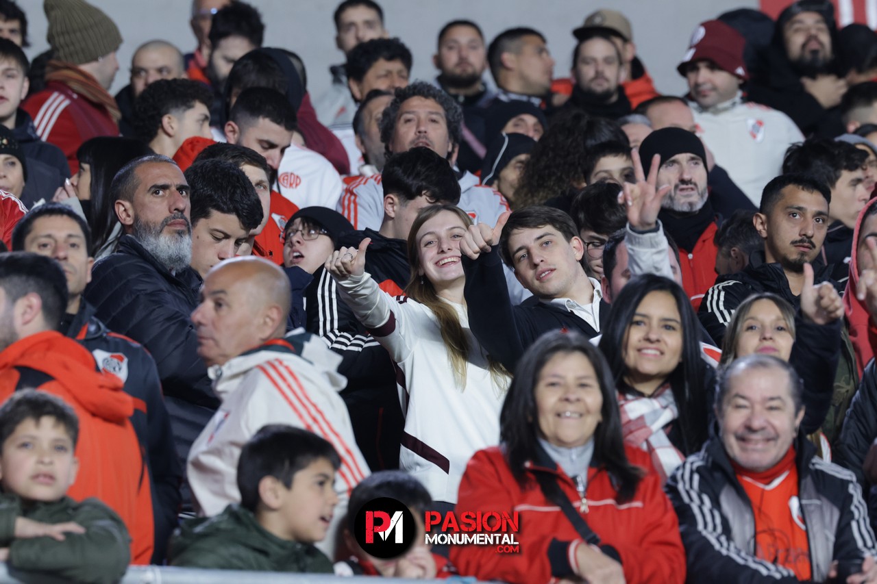 ¡Buscate en la goleada Monumental ante Barracas Central por la Copa de la Liga!