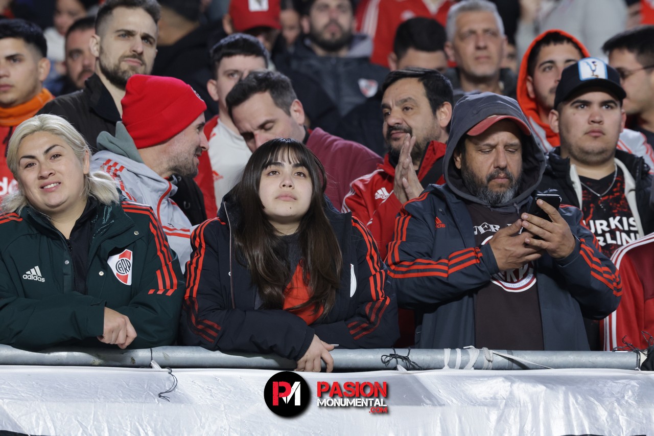 ¡Buscate en la goleada Monumental ante Barracas Central por la Copa de la Liga!