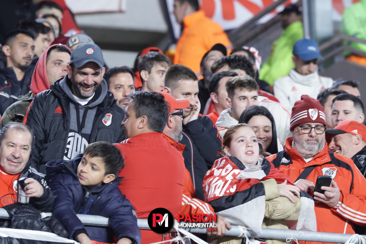 ¡Buscate en la goleada Monumental ante Barracas Central por la Copa de la Liga!