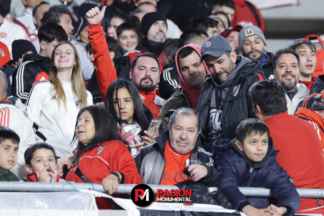 ¡Buscate en la goleada Monumental ante Barracas Central por la Copa de la Liga!