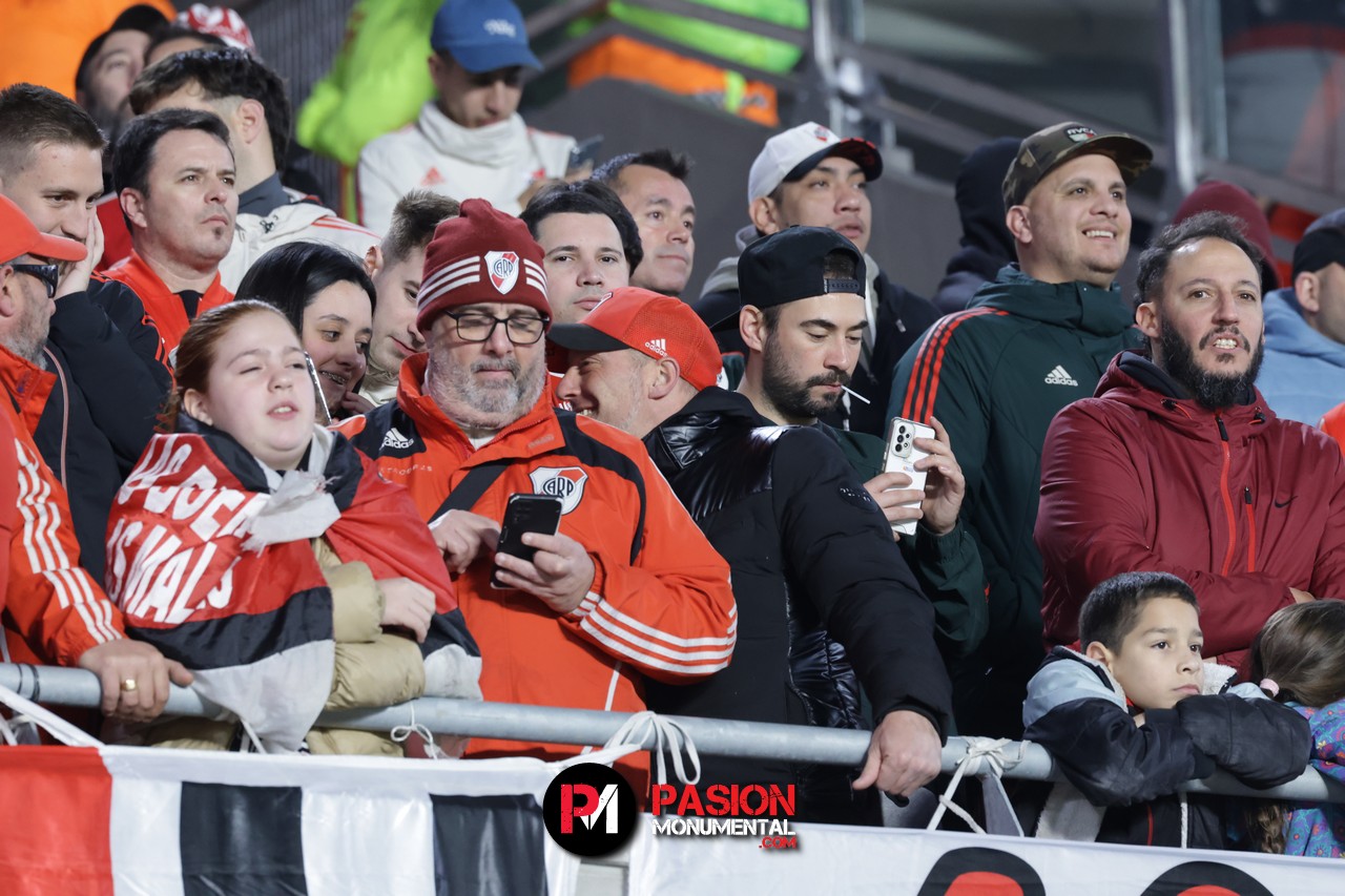 ¡Buscate en la goleada Monumental ante Barracas Central por la Copa de la Liga!