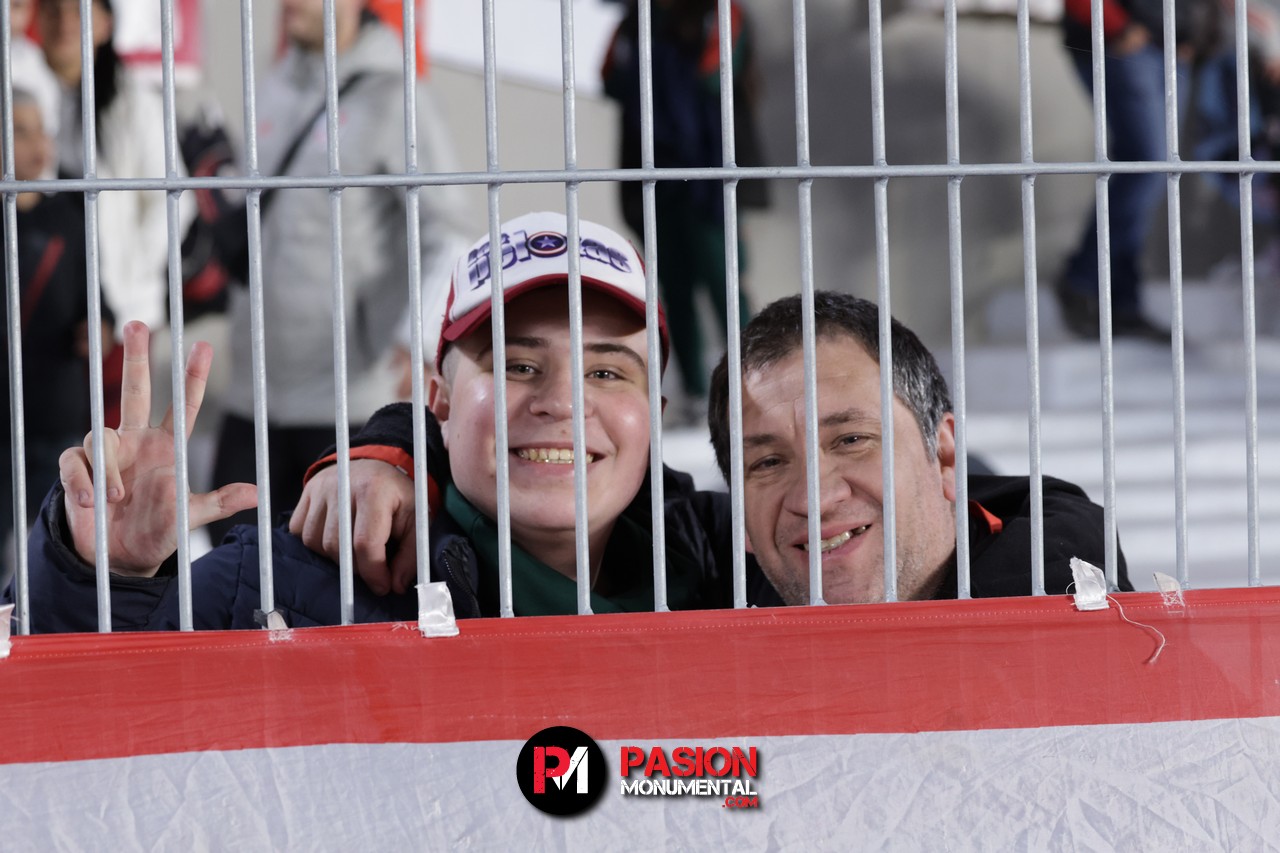 ¡Buscate en la goleada Monumental ante Barracas Central por la Copa de la Liga!