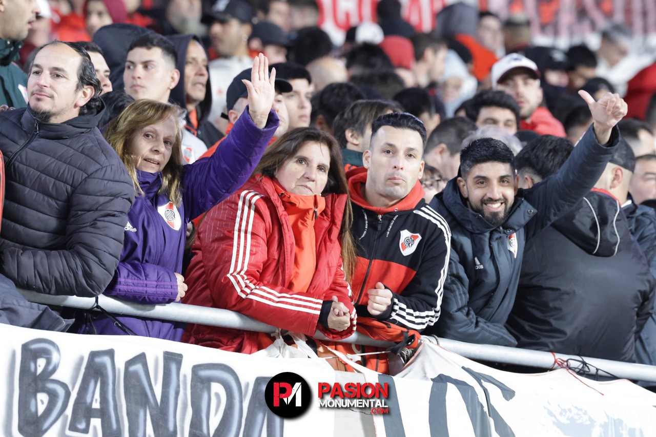 ¡Buscate en la goleada Monumental ante Barracas Central por la Copa de la Liga!