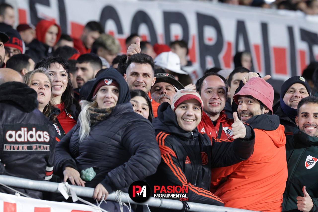 ¡Buscate en la goleada Monumental ante Barracas Central por la Copa de la Liga!