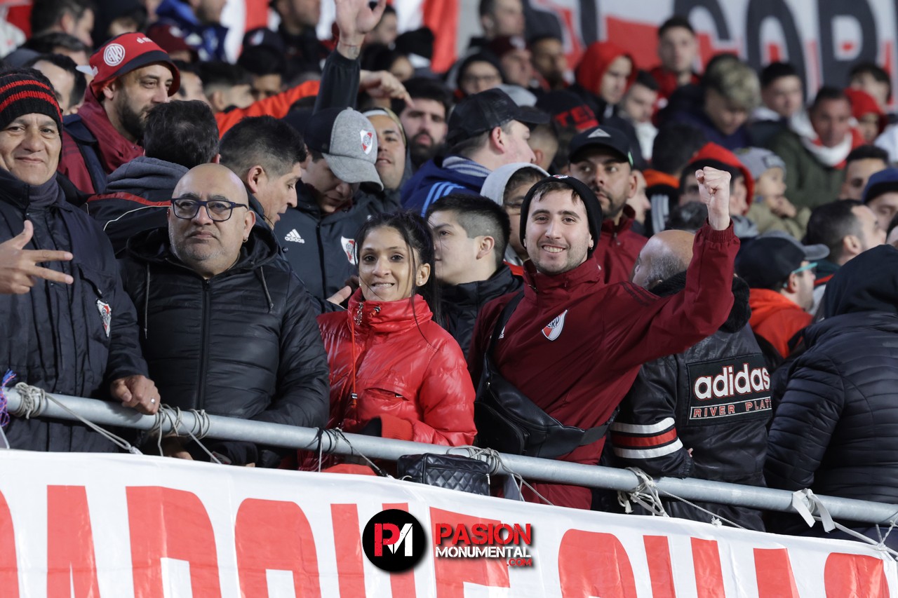 ¡Buscate en la goleada Monumental ante Barracas Central por la Copa de la Liga!