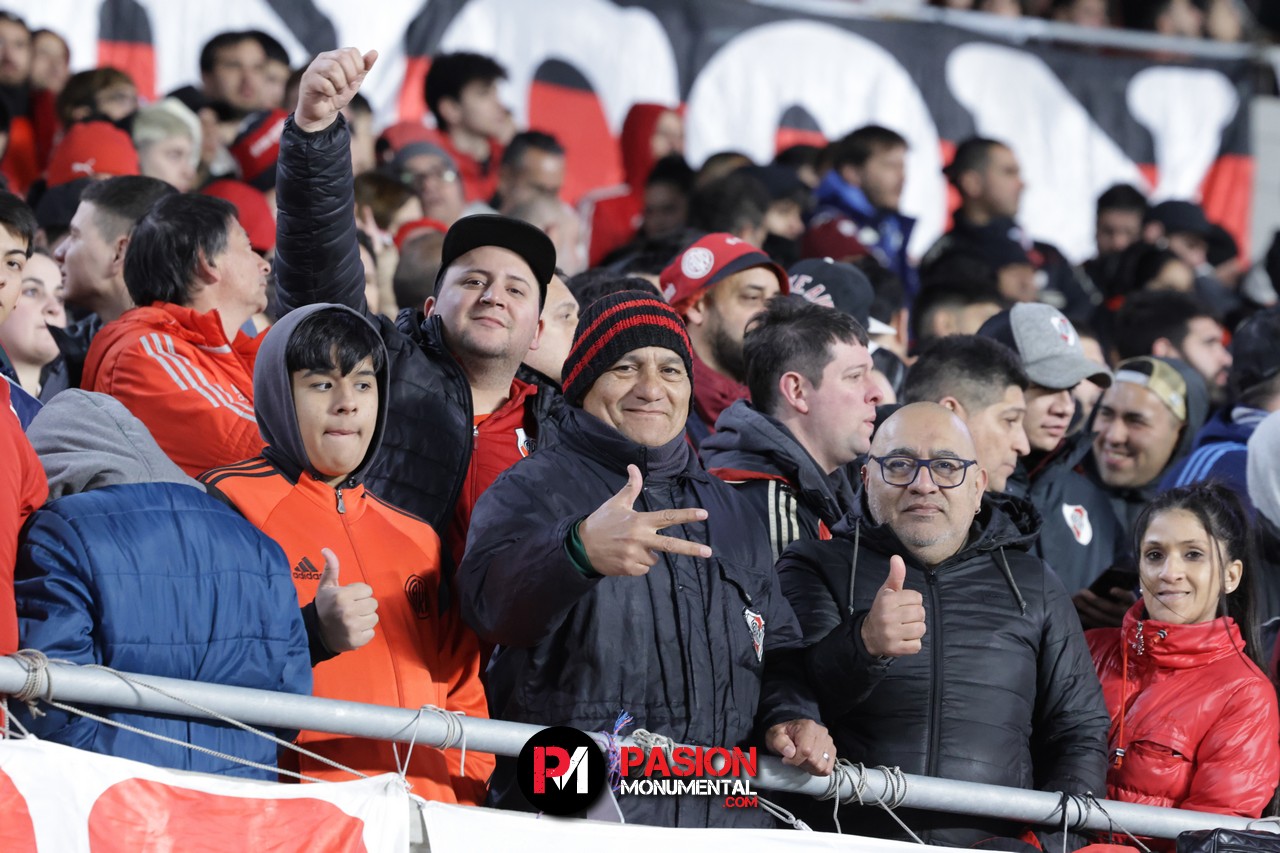 ¡Buscate en la goleada Monumental ante Barracas Central por la Copa de la Liga!