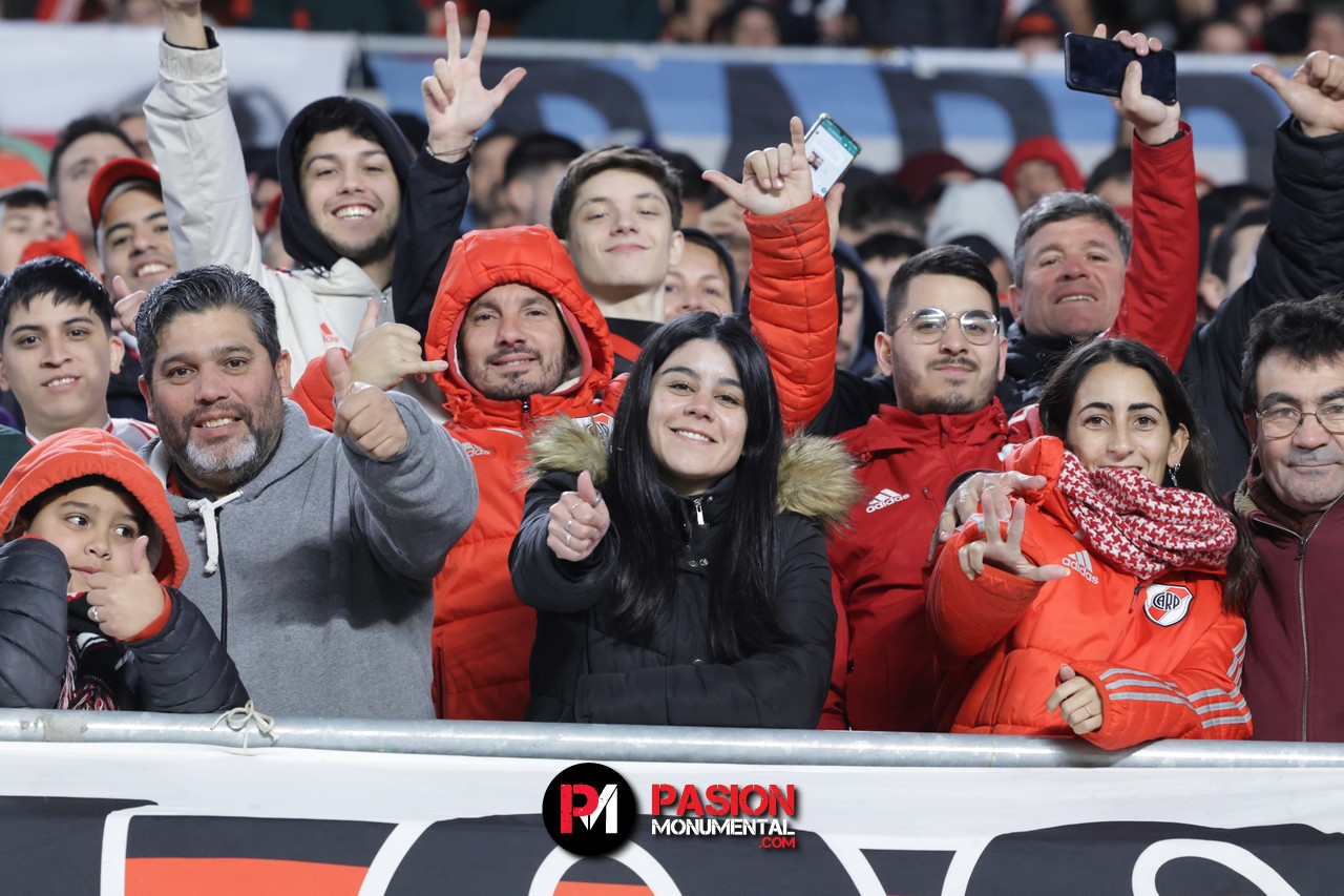 ¡Buscate en la goleada Monumental ante Barracas Central por la Copa de la Liga!