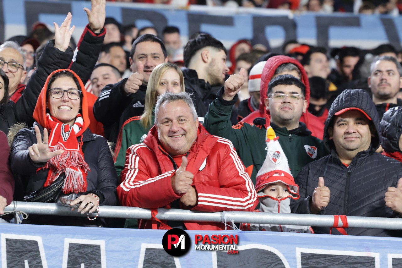 ¡Buscate en la goleada Monumental ante Barracas Central por la Copa de la Liga!